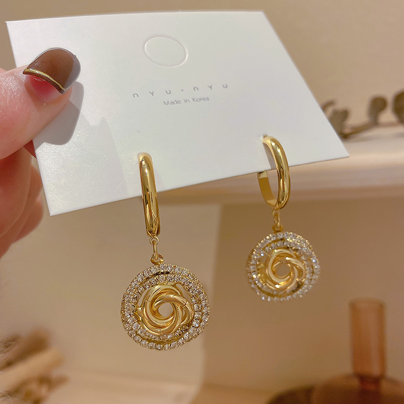 3ab08069 86a5 40a8 9175 a2f9f6e9023b Diamond Circle 925 Silver Needle Earrings