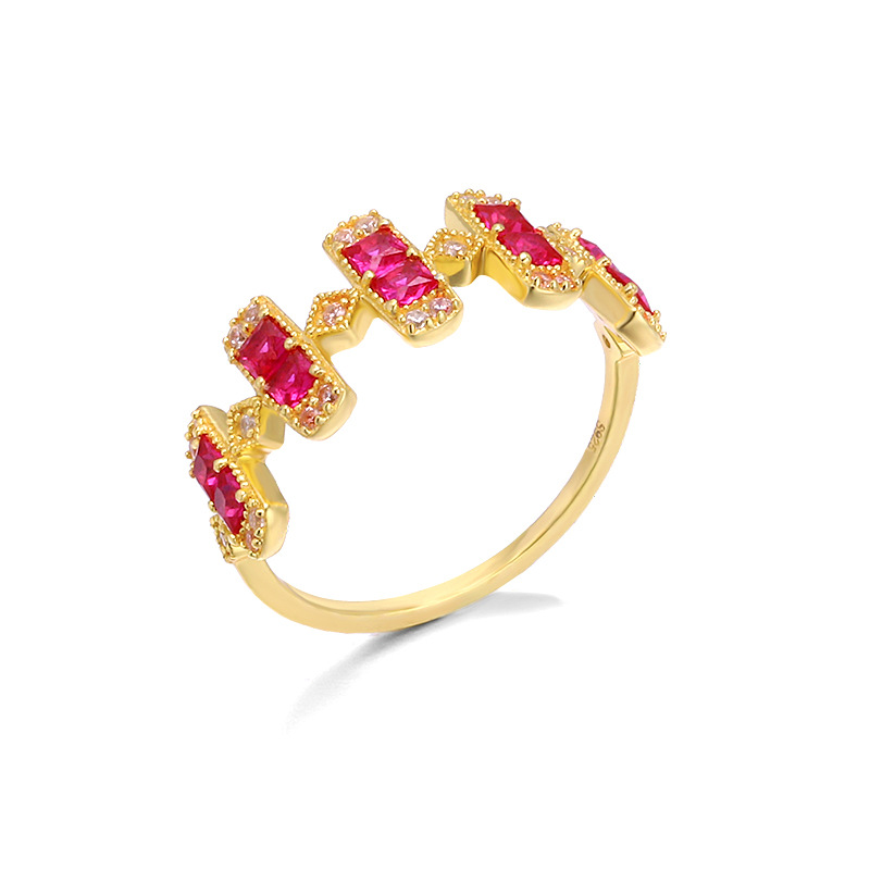 3be467ce eb36 4713 9610 724d736646e0 Red Corundum Square Ring Female