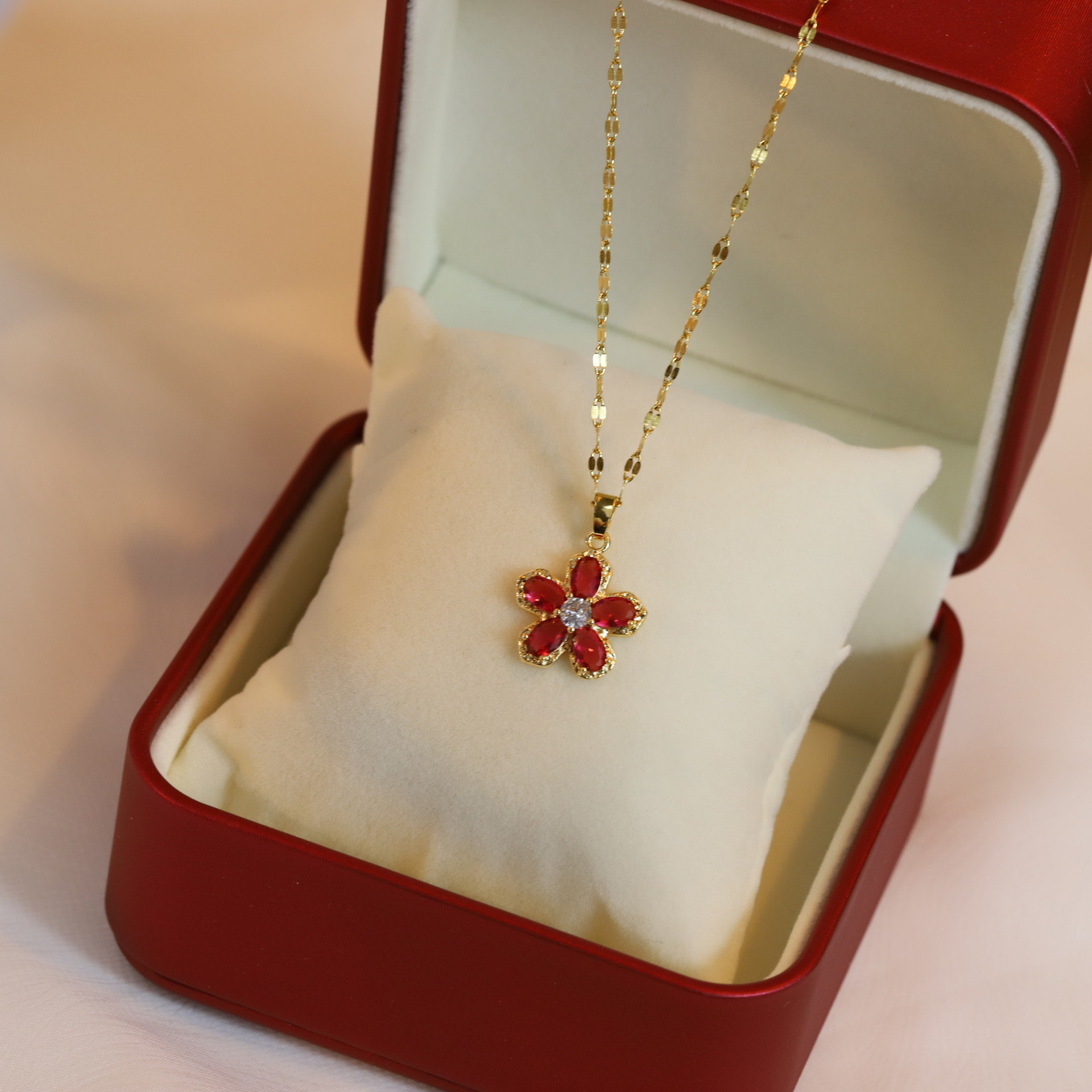 3cdeb302 1984 4b02 8225 20101c71147c Red Flower Pendant Real Gold Electroplated Necklace