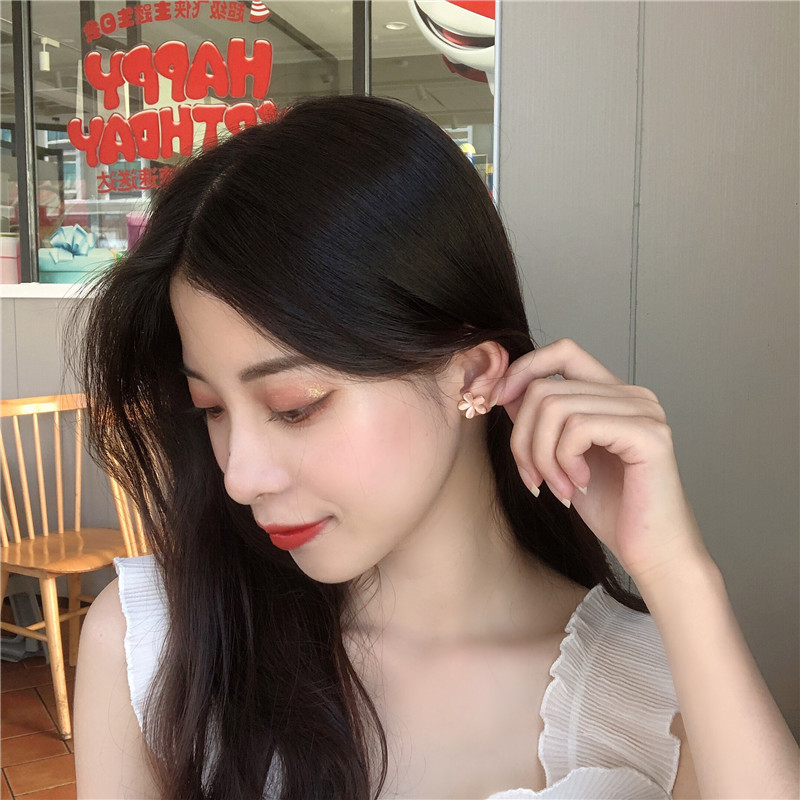 3e9155f5 1d7f 4ece 8328 6a1f6e26f12f Super Xiansen series small flower earrings