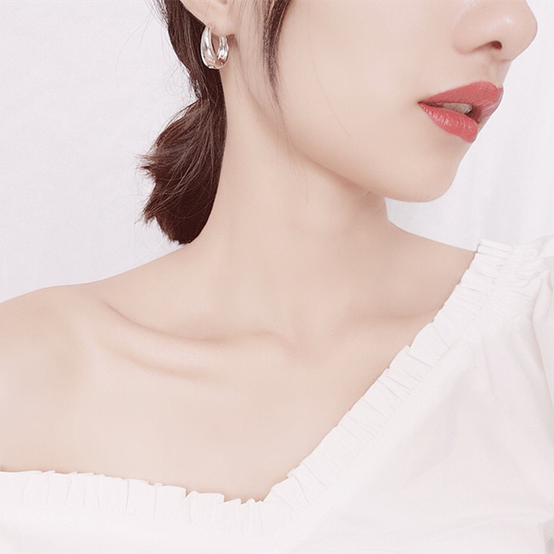 Women's Gold-plated Simple Metal Small Ring Earrings 3 44ca45ab e093 4866 b51f 24e7e9280a17 Women's Gold-plated Simple Metal Small Ring Earrings