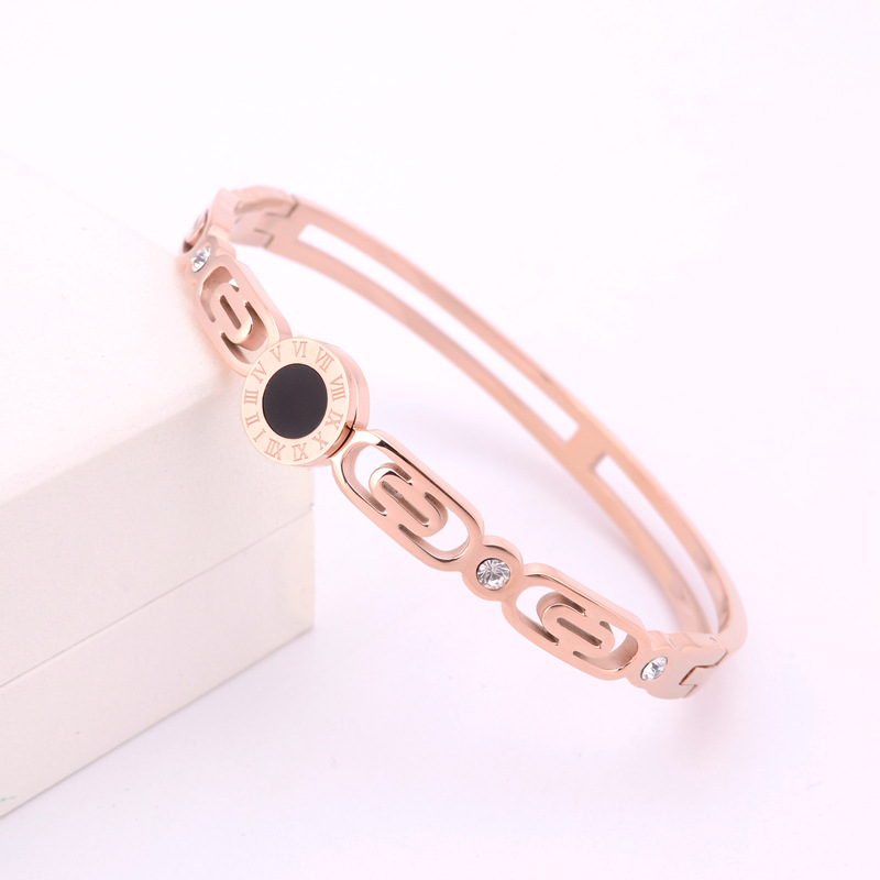 44d83af8 1e46 433d 9910 d4028f7b80d6 Fashionable Roman Numeral Rose Gold Women's Titanium Steel Bracelet