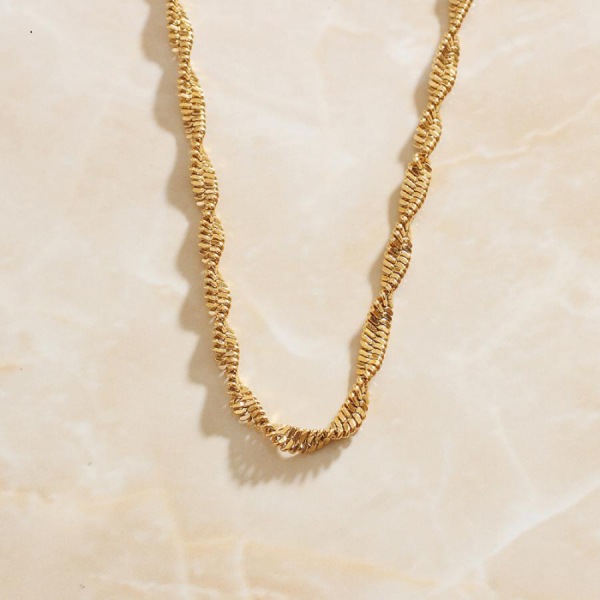 467ad236 220e 4b45 a774 a595cadeeba1 Simple Necklace 18K Gold High Density 3mm Twisted Clavicle Water Wave Chain