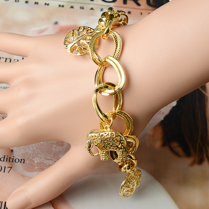 46cbd65e 082c 43d4 84e0 8a9cbfbf8a40 Sunshine Fashion Jewelry Gold Charm Bracelet