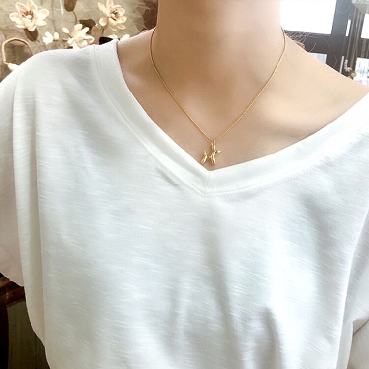 475ab274 2d5b 494f 8456 0edb76e5afa3 Temperament Personality Clavicle Chain Wild