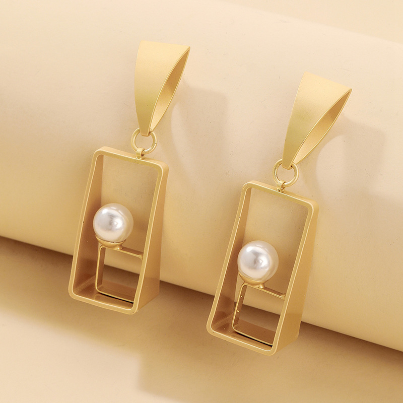 925 Silver Needle Fashion Geometric Pearl Metal Wind Earrings 1 4b7c8fe4 9cf5 4c66 8414 6a57d19655b1 925 Silver Needle Fashion Geometric Pearl Metal Wind Earrings