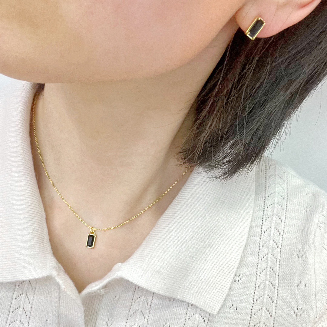 S925 Silver 18K Gold Plating Simple Fashion Exquisite High-grade Black Zircon Necklace 2 4ce6099a 3ab9 44c8 9cce c48074f00a33 S925 Silver 18K Gold Plating Simple Fashion Exquisite High-grade Black Zircon Necklace