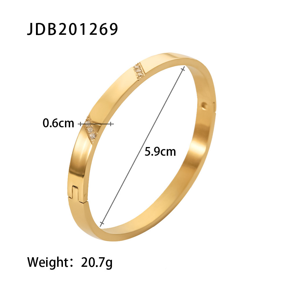 4d95f339 6ef5 4216 af81 8e2986c2ea2f Women's Versatile Bracelet Stainless Steel 18K Gold Twill Inlaid White Zircon