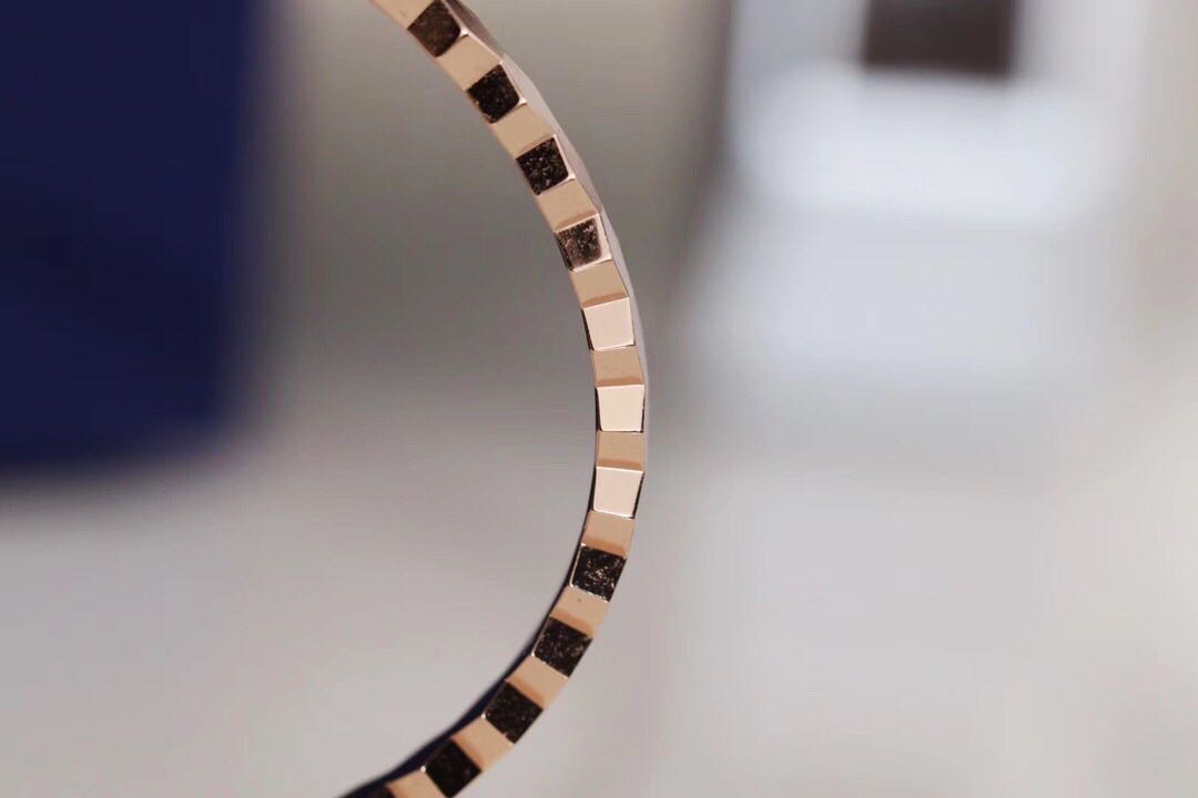 520cc937 0b4e 45aa 9a6a 03cae767d0ef S925 Sterling Silver Honeycomb Bracelet V Gold Plated Microphone