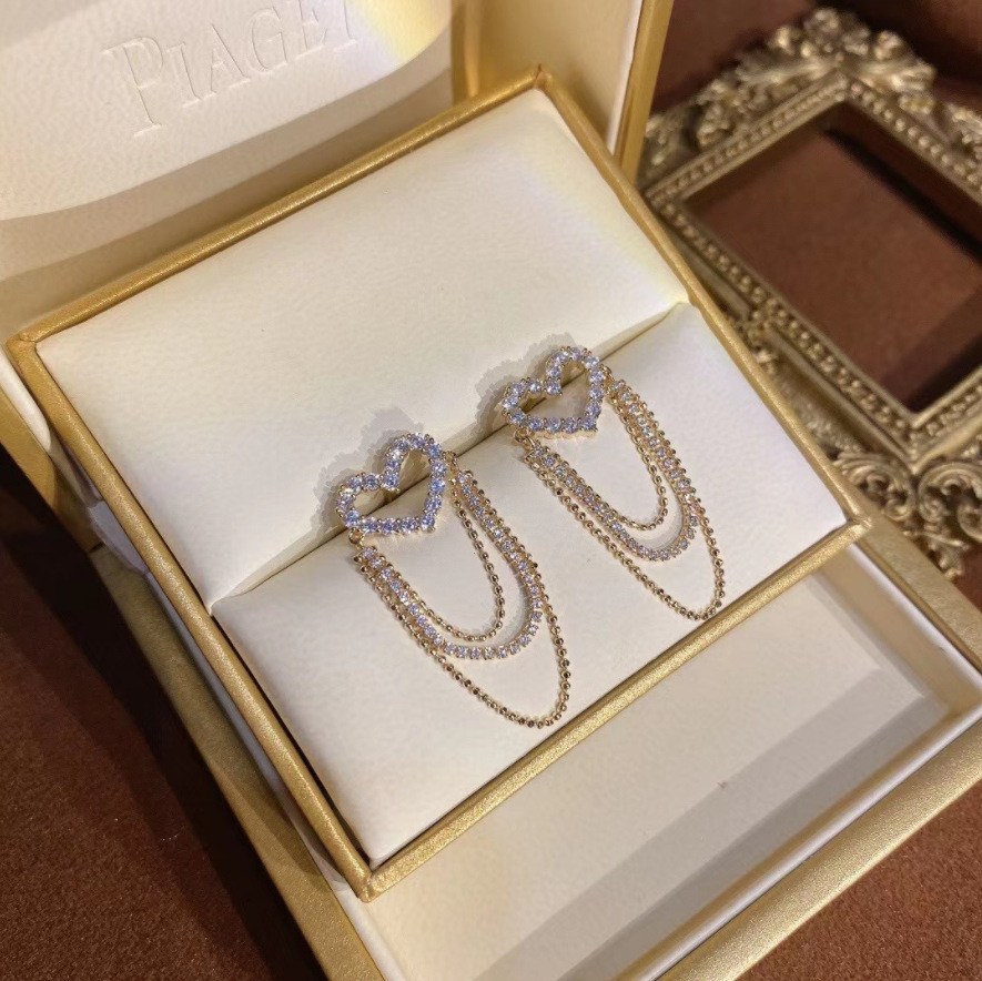 539cde15 42d6 406b abcd 8ee29a6933e3 Micro-inlaid Zircon Love Chain Multi-layer Smart Earrings