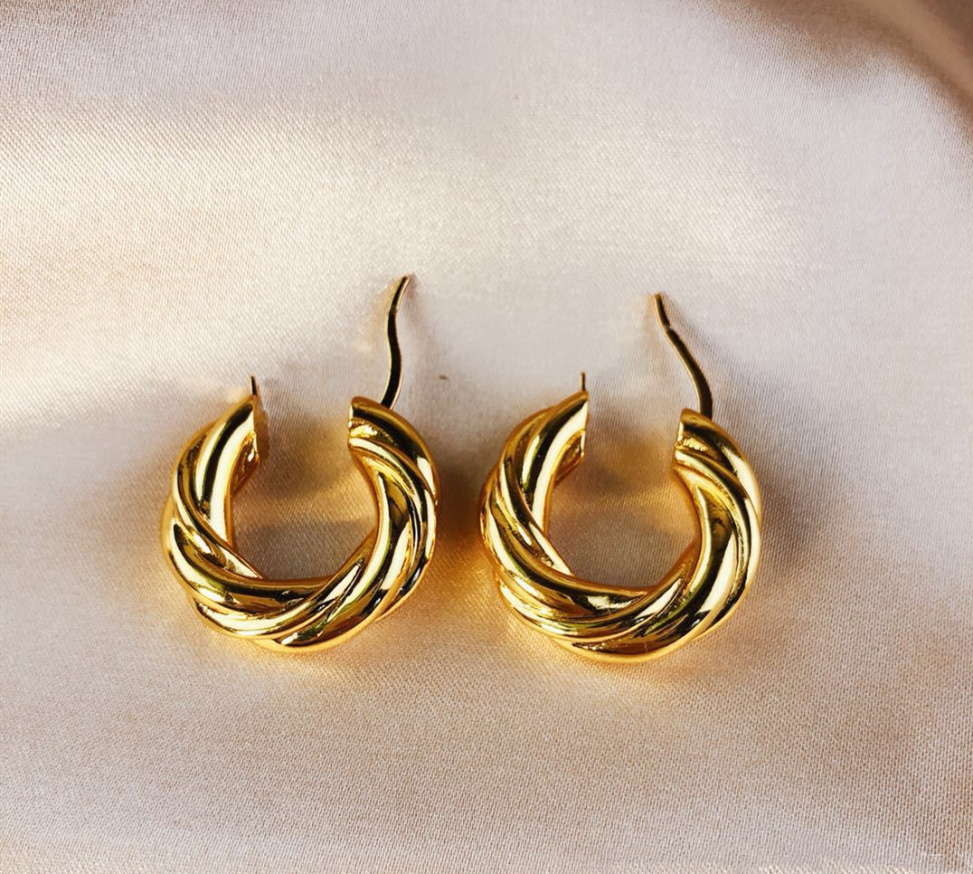 Vintage twist and gold-plated earrings 2 5624c472 c107 42ad b1fc 7cb0bc81c790 Vintage twist and gold-plated earrings