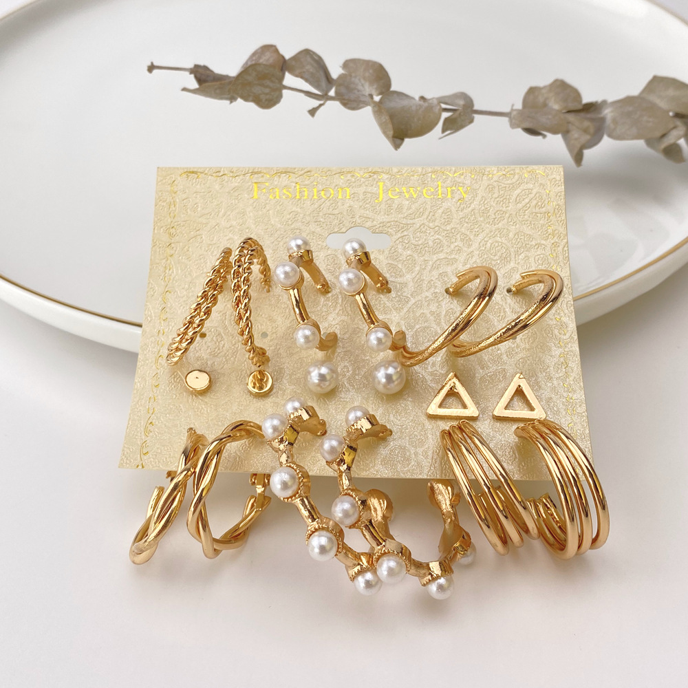 57b55efb 867b 4848 b659 90e228b5dde2 Fashion Punk C-shaped Circle Pearl Set Earrings