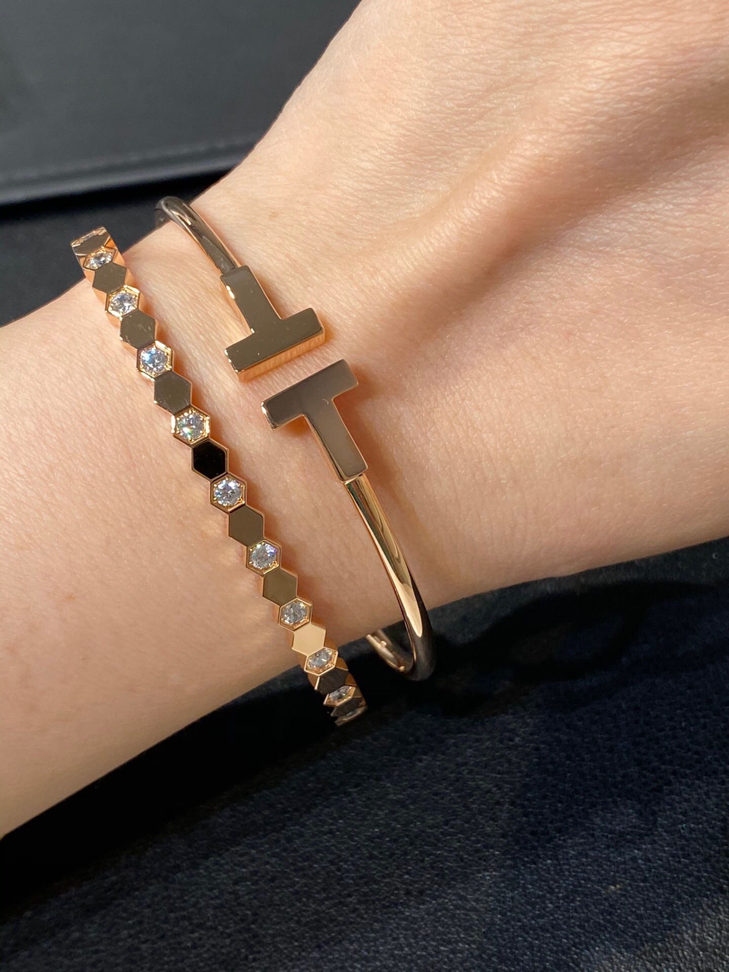 57c7168d 900f 4347 bf4b a06ae6b2f358 S925 Sterling Silver Honeycomb Bracelet V Gold Plated Microphone