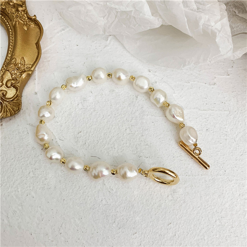 Round Gold Bracelet Pearl Bracelet 4 5bec81eb b53f 4c20 bf93 7901cd9a726d Round Gold Bracelet Pearl Bracelet