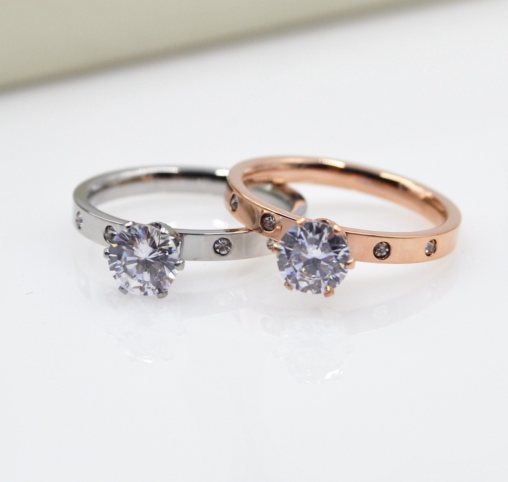 5c08f6e6 b339 4e7a abcb 80b459c2e8f7 4 Small Diamond Rose Gold Rings