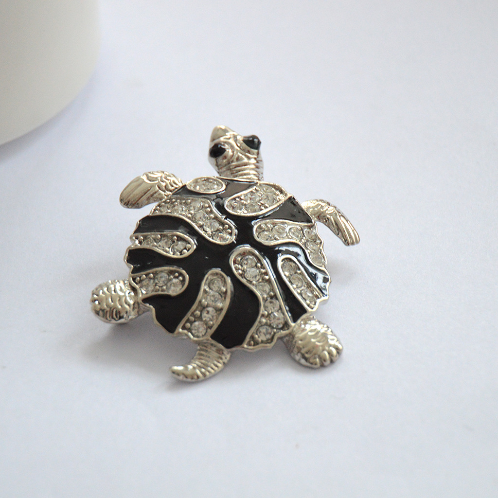 5cc9bb74 3ad5 404d bbe5 2499b0aa4761 Diamond Turtle Brooch