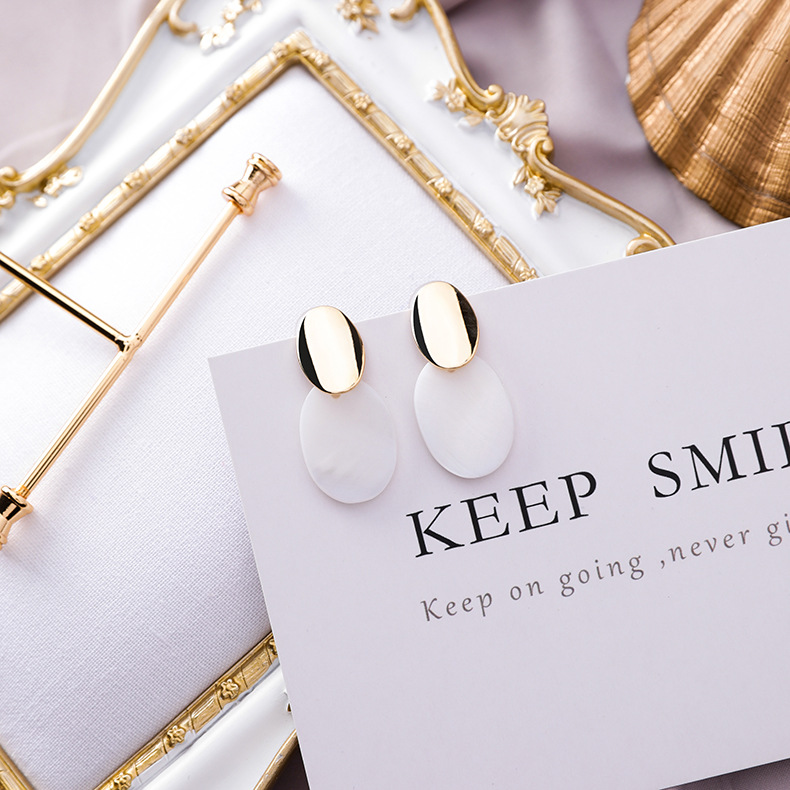 5f443ed6 ae63 4e39 a1d2 0943b67fab7d Geometric Ring Square Earrings