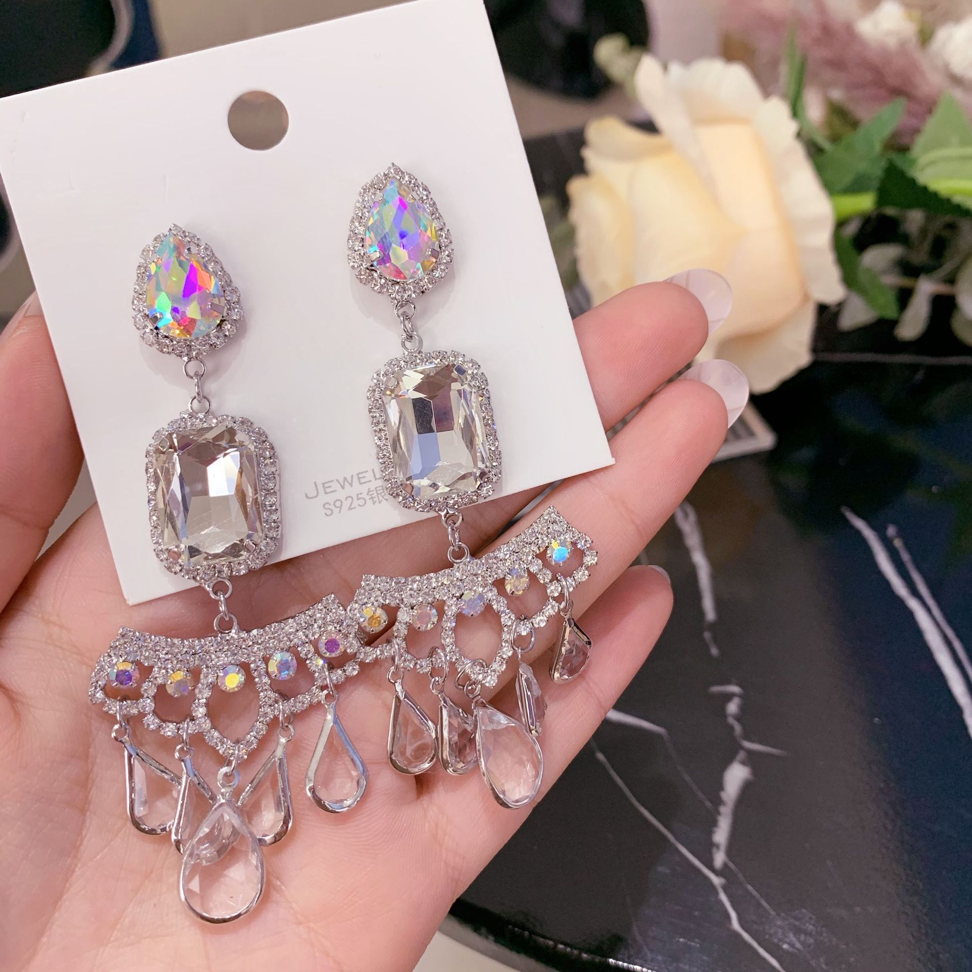 5fc2aea4 042e 475d b560 8ffc935f54f0 Drop Shaped Crystal Full Of Diamond Temperament Long Earrings Atmospheric Earrings