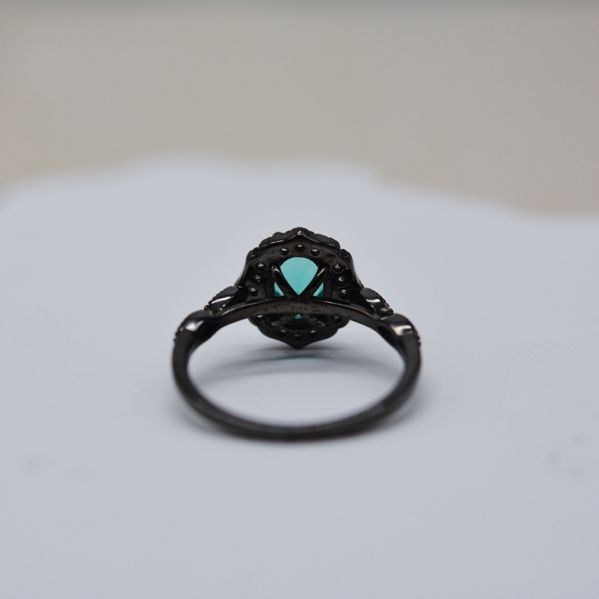 60b0d731 24d1 453c 9fbf ccb2025cfa78 S925 Sterling Silver Black Gold Palaiba Glass Oval Ring