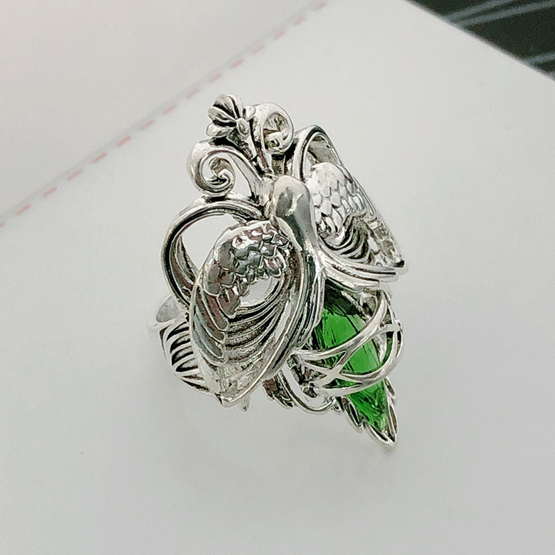 6683b7e7 5e5c 4f71 88c6 bcdaca24ac72 European And American Inlaid Green Zircon Ring Women