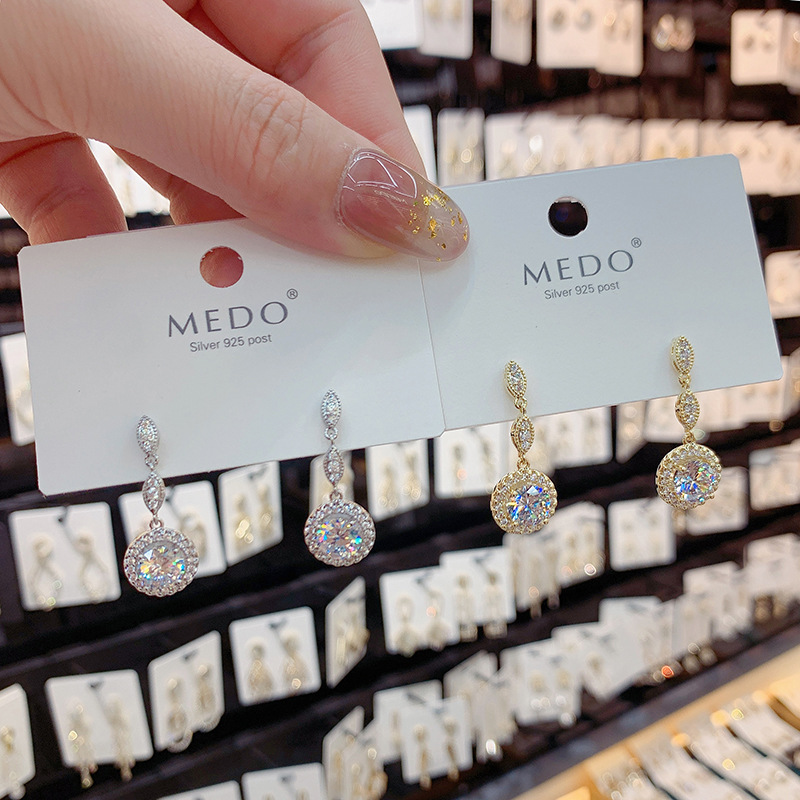 Simple And Exquisite Micro-inlaid Women's Earrings 3 66a1337a c651 4912 a152 a83ab966d3fa Simple And Exquisite Micro-inlaid Women's Earrings