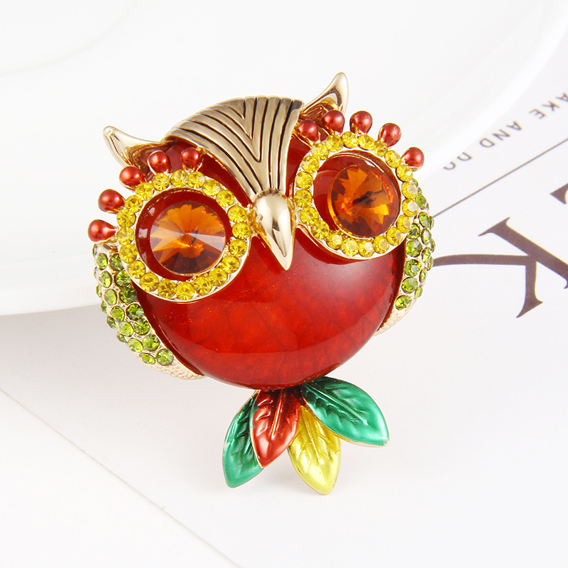 6afede13 c50d 4ab3 b0c7 9b1ddadd1831 Diamond-studded high-end brooch