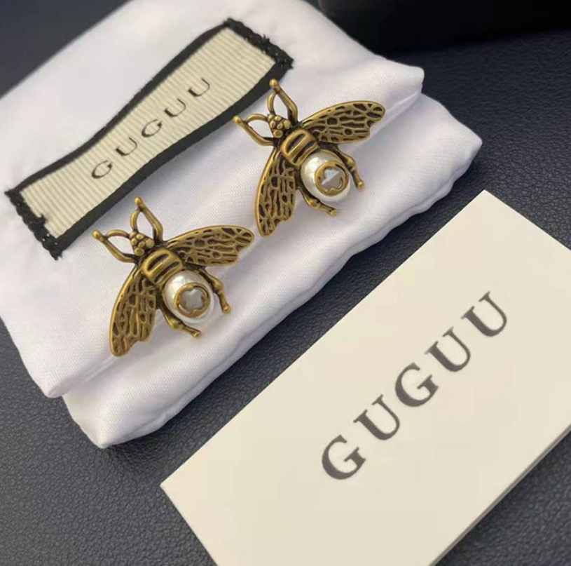 71ae031f dd20 45bd 87aa fd8f6456aca2 Little Bee Ear Studs CD Vintage Gold Brass Earrings Dijia Middle Ancient