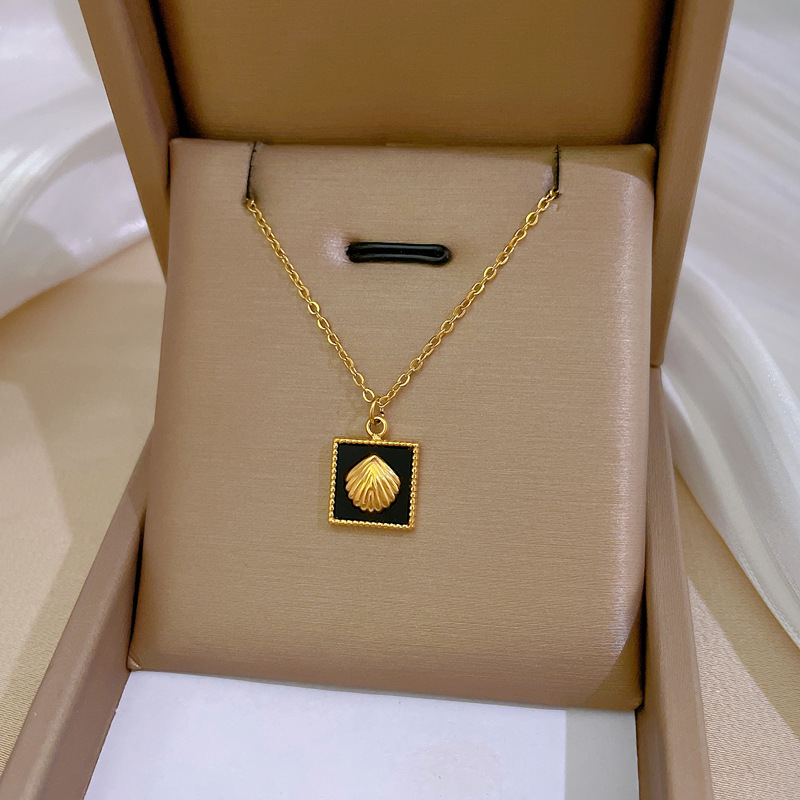 735a834b 5f56 4fe1 a522 fd48c3b6fb30 Square Shell Personality Minimalist Stove Real Gold Necklace Women