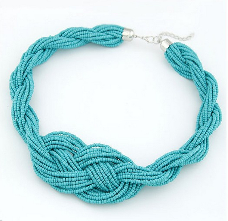 784d5a59 2d47 41cd b948 37bab3ab1708 Concise Shaped Braided Rice Beads Temperament Clavicle Chain