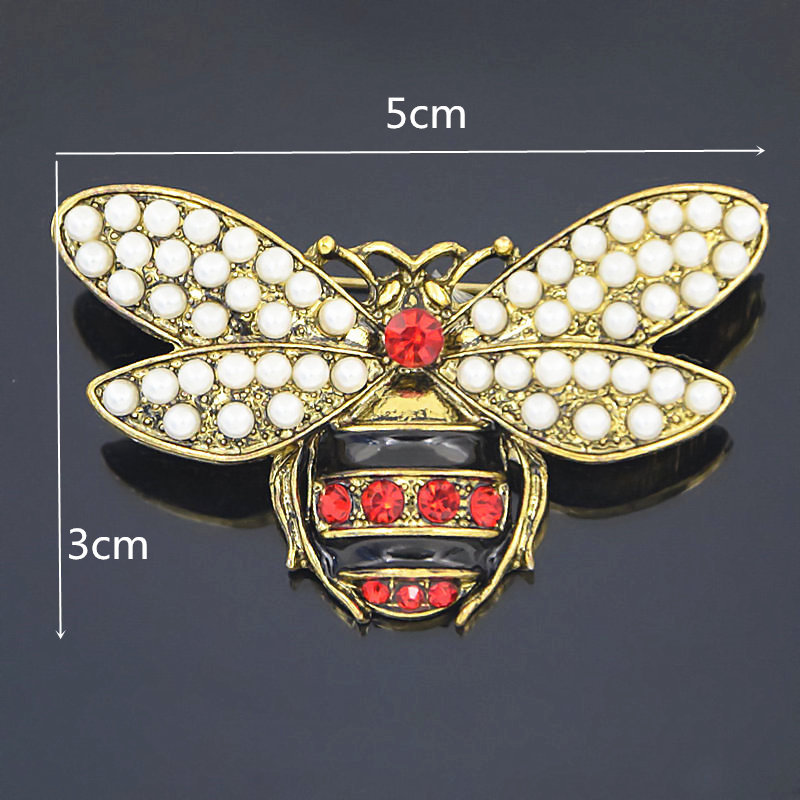 7af127a9 ee46 4ff4 ab49 69a143ee21a1 Retro cute little bee brooch
