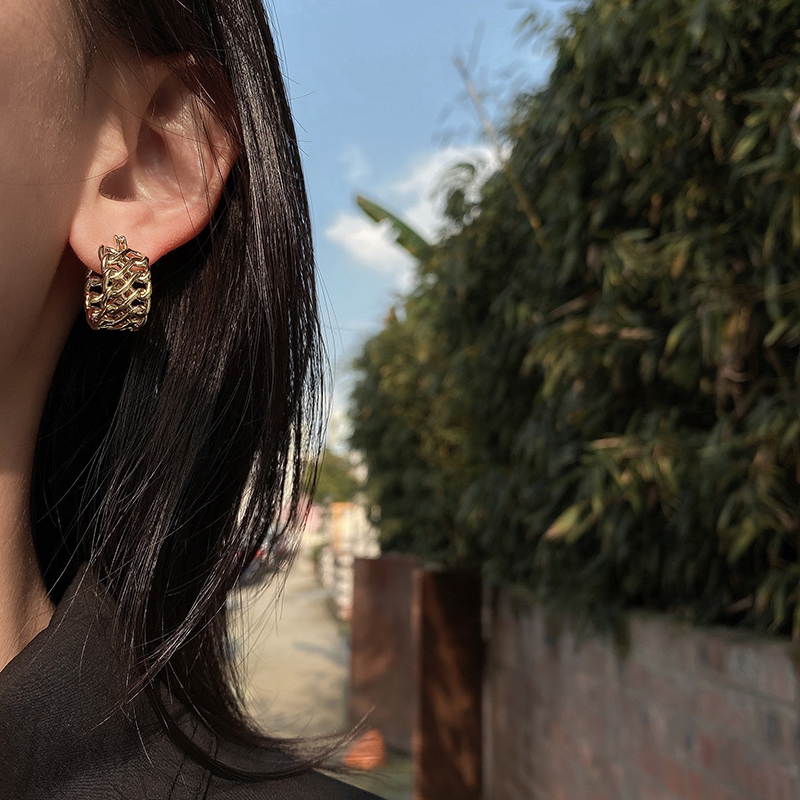 7bf1ba06 37fd 4a7b a180 68ef0111a154 Popular high sense retro Earrings Fashion New Personalized Earrings women"s design new earrings