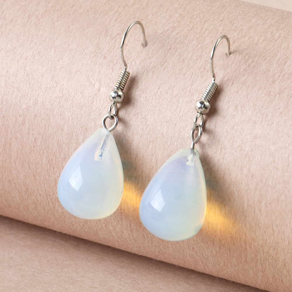 7e3e7d62 04be 4d33 bb30 8aa0f9a5ee49 Simple Temperament Transparent Crystal Drop Earrings