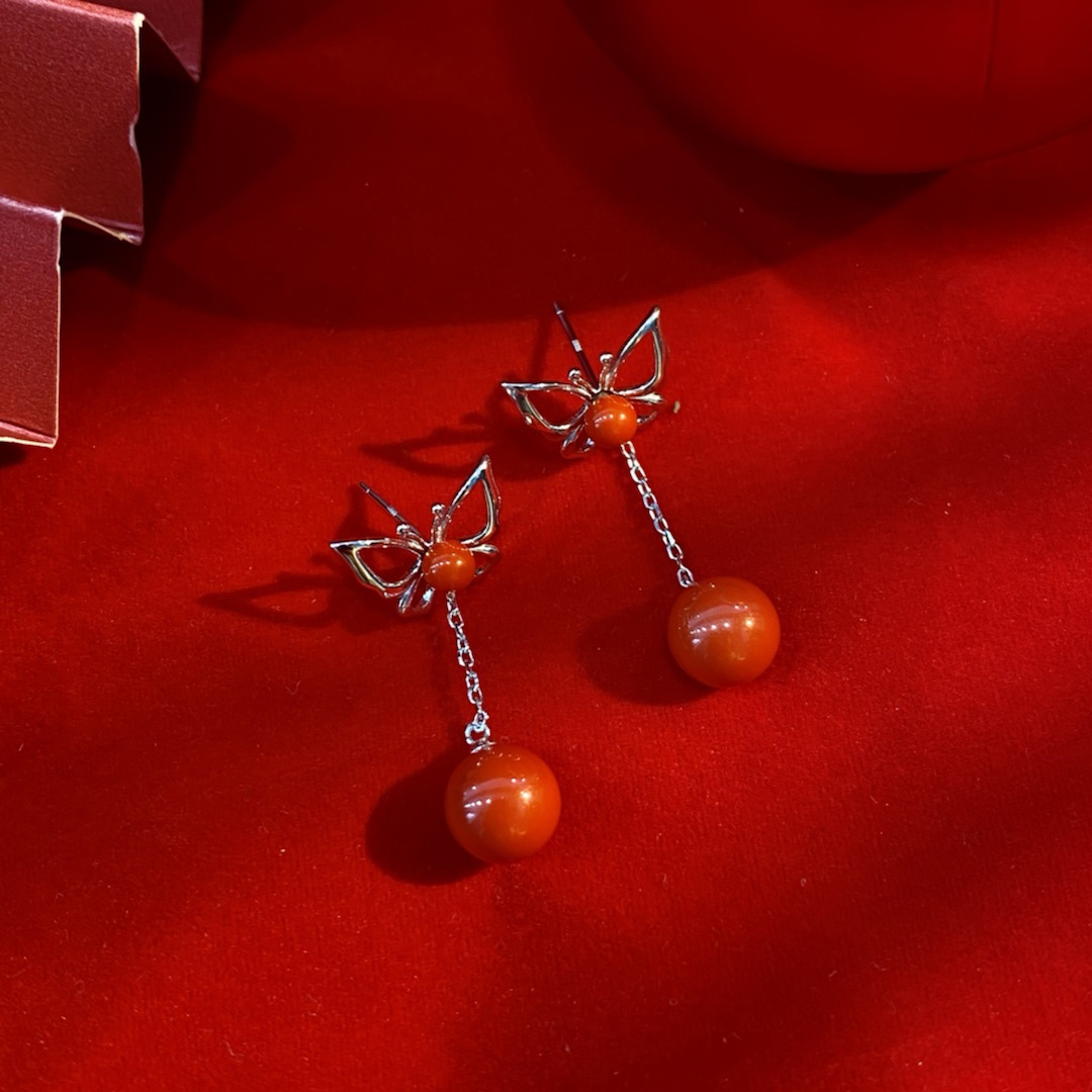 8053856b b7ea 4ac2 83a3 4d1d06f2aa80 Fashion Silver Pomegranate Plum Blossom Earrings