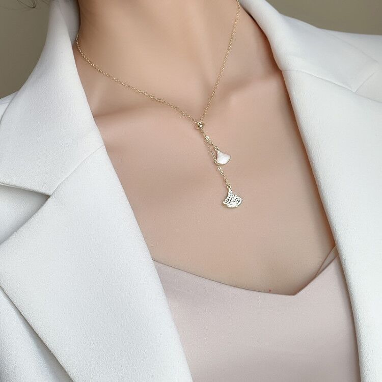 81fa0cd5 ac67 4367 9068 ff6a594976b6 Net red niche design clavicle chain