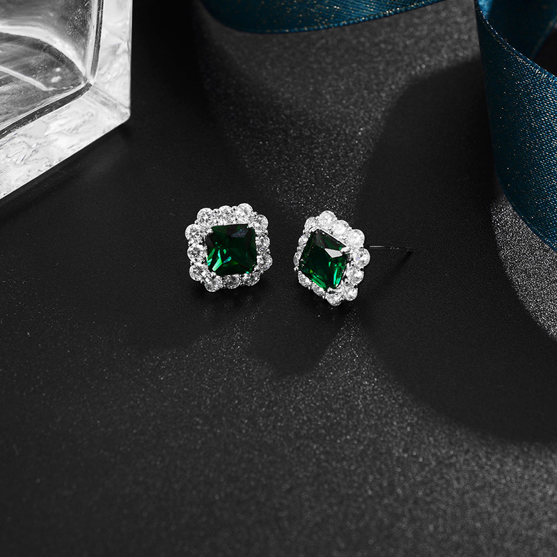 825e729e 10a4 429e b99e 159801e334a1 New Design High Quality Hao Stone Earrings