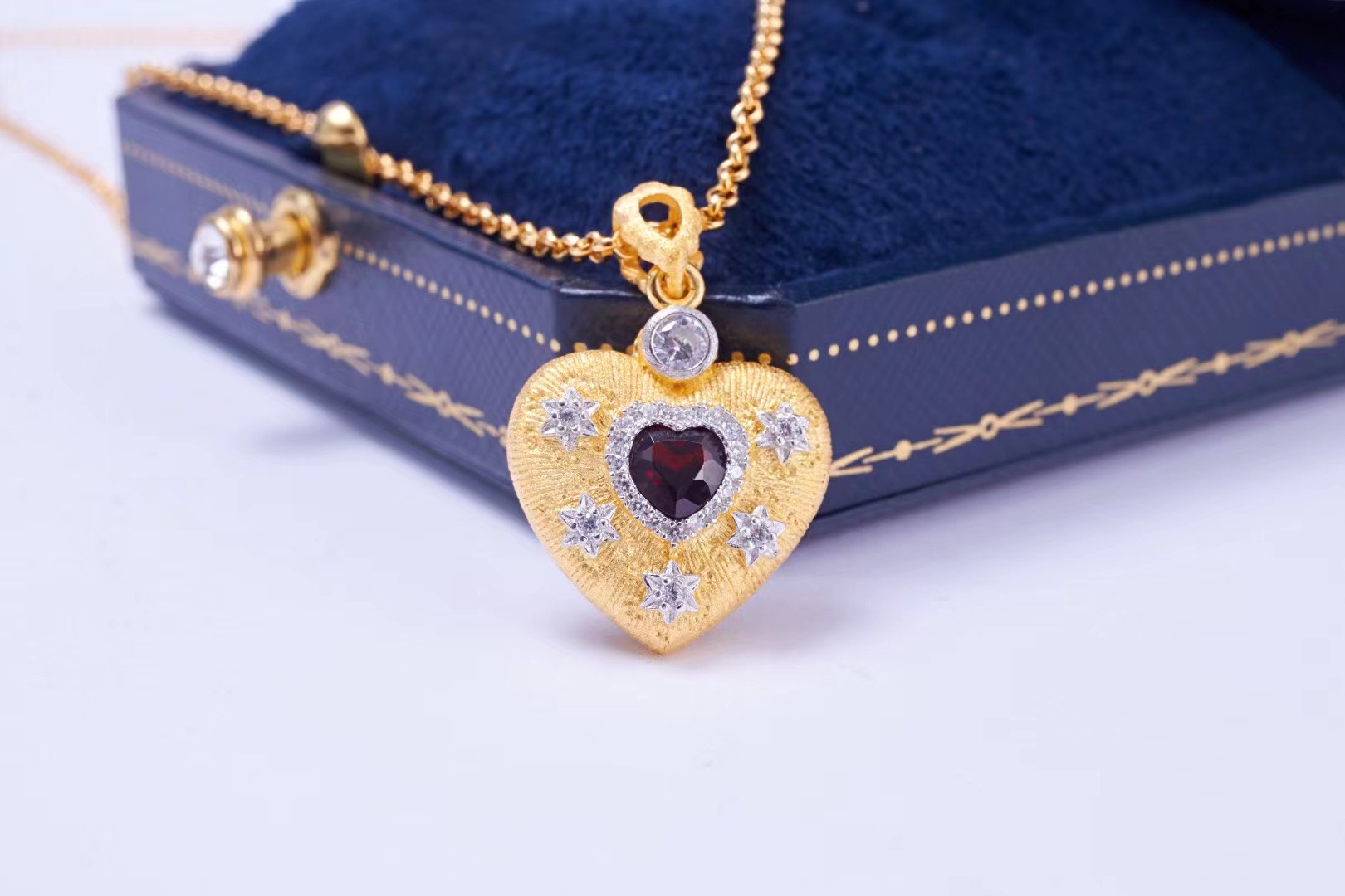 Brushed Heart S925 Silver Gold Plated Garnet Pendant 7 86881f6e 75ad 4599 8219 49ee0bf28b6b Brushed Heart S925 Silver Gold Plated Garnet Pendant