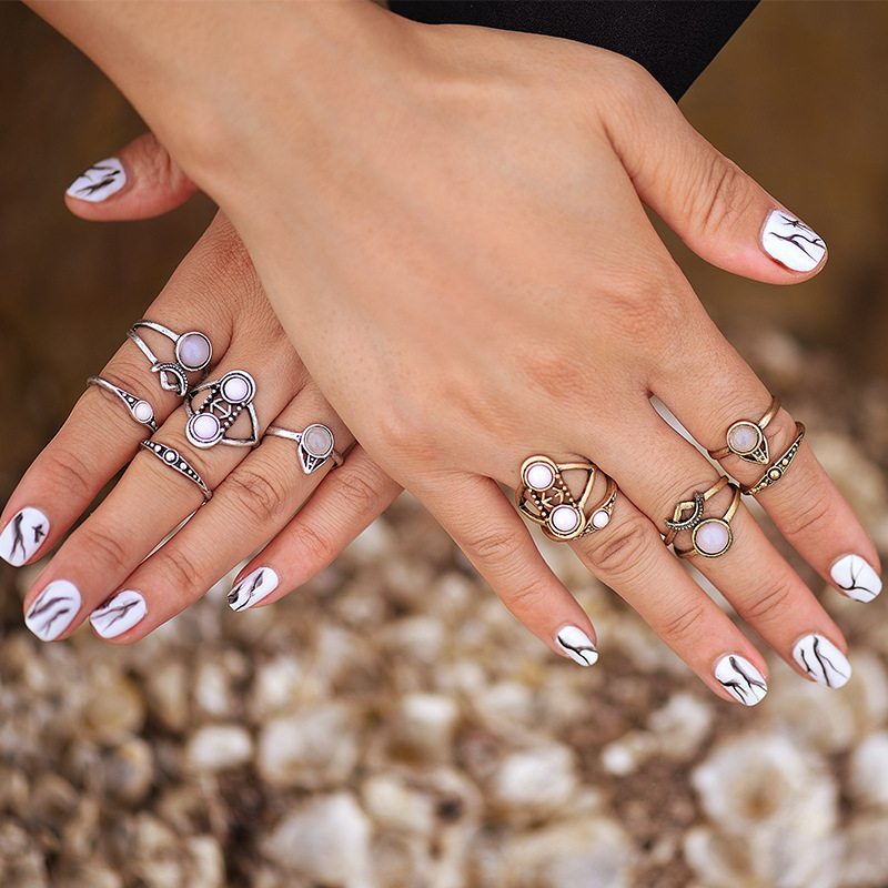 8ba9ecd6 4a77 4e36 8a52 e2df75418682 Vintage and old literary inlaid with turquoise