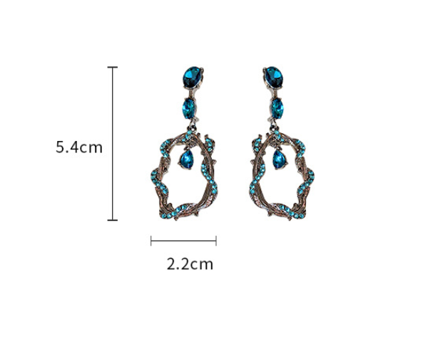 8bebdeb3 c506 42dc b4d4 15347dc4cbb5 Long Exaggerated Earrings Hong Kong Style Retro Earrings