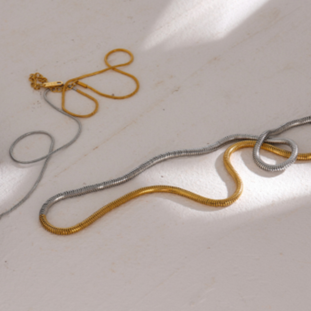 Titanium Steel Furnace Vacuum Plating 18k Real Gold Clavicle Chain 4 8c101e42 e036 4f12 891b e4c536db487f Titanium Steel Furnace Vacuum Plating 18k Real Gold Clavicle Chain