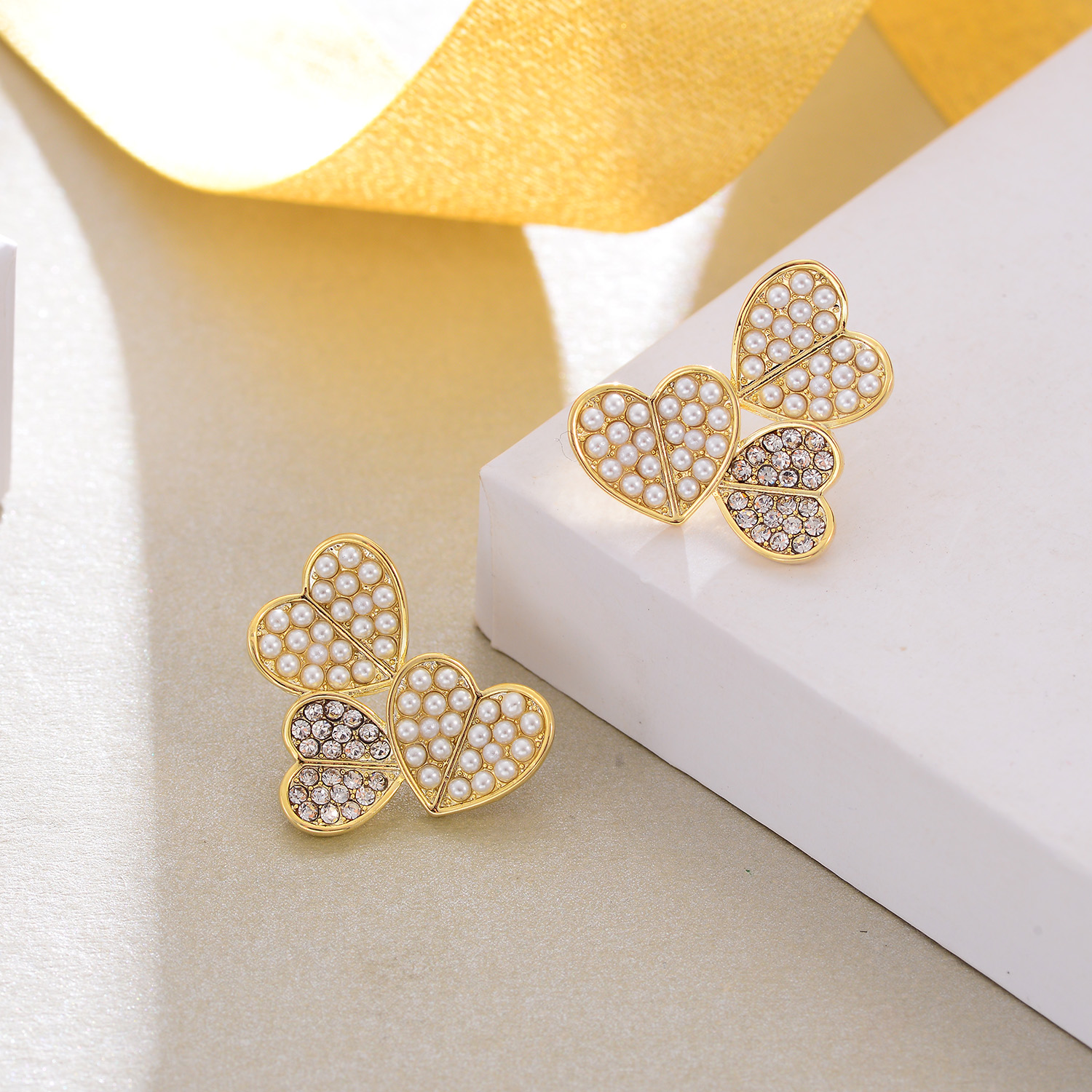 8d30085b 275c 4ae3 8cff c56d224c39a8 European And American Fashion Heart-shaped Earrings Popular Love Pearl Earrings Women