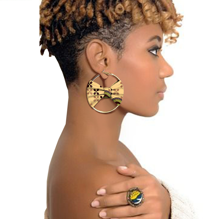 927d7b95 f01c 4f99 9f12 f37559a0fb87 Batik cotton exaggerated earrings