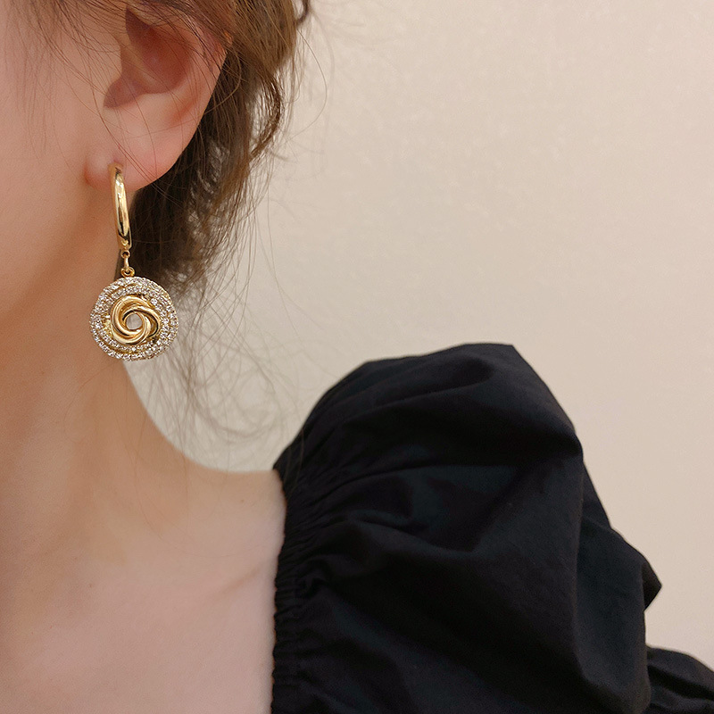 9731fe98 1a05 47c8 a55b 6bc46f6df956 Diamond Circle 925 Silver Needle Earrings