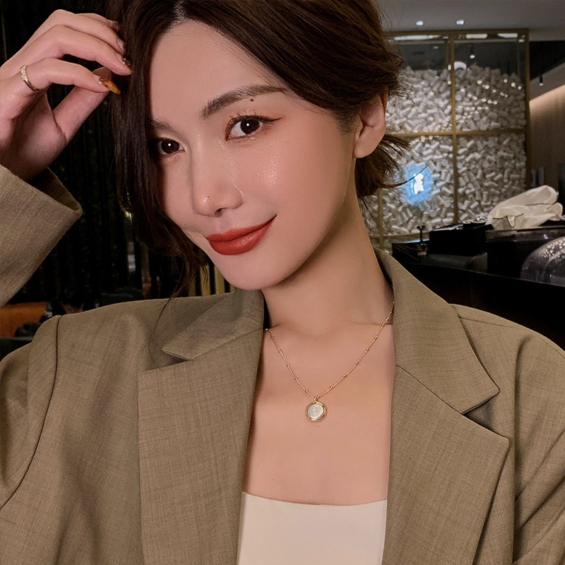 98aa5446 6d71 4a24 94a5 bf95dc3cc5ee Frigid Wind Clavicle Chain High-end Simple Temperament Necklace