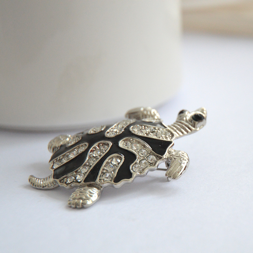 9efe58db d049 4e82 abf2 e9ee4225a17b Diamond Turtle Brooch