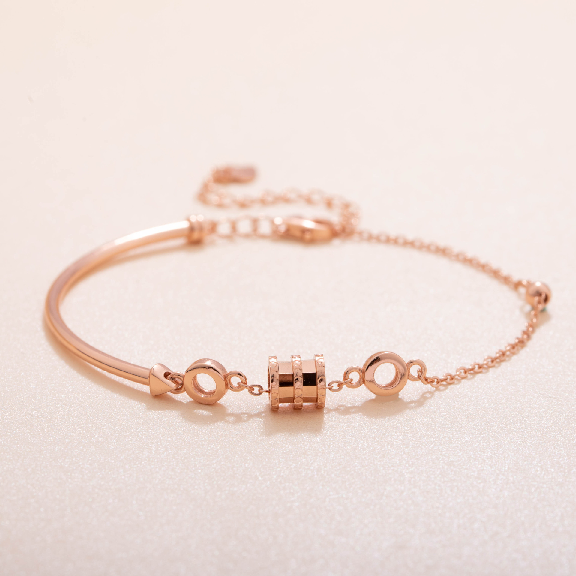 a06dac13 4a13 4c47 8714 59f2c81c309d Small Waist Bracelet Female Net Red Rose Gold Bracelet