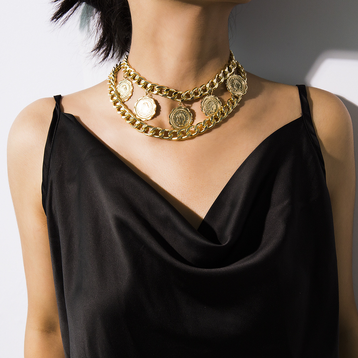 a13c13ae c205 42f4 9c62 68139ea05c5b Retro geometric thick chain multi-layer necklace