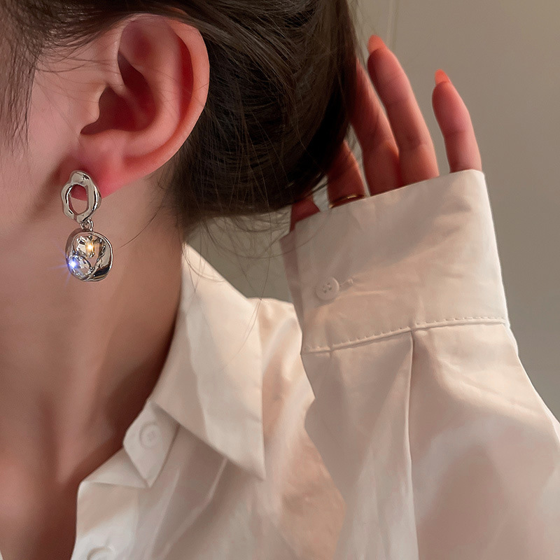 Fashion Personality Diamond 925 Silver Needle Earrings 4 a4c57f69 6607 458a 8af5 59aaea8d42d1 Fashion Personality Diamond 925 Silver Needle Earrings