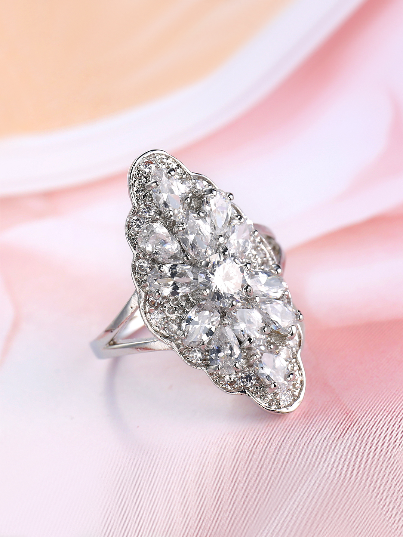 a600d321 5f4d 4586 9bc2 b8fc38e996ab Simple Geometric Personality Metal Ring