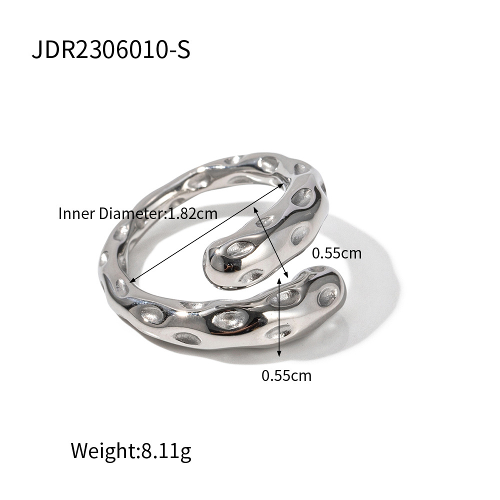 a78e0892 a198 4174 ac6a fe1deea75543 Retro Simple Titanium Steel Ornament 18K Gold Stainless Steel Hammer Bracelet