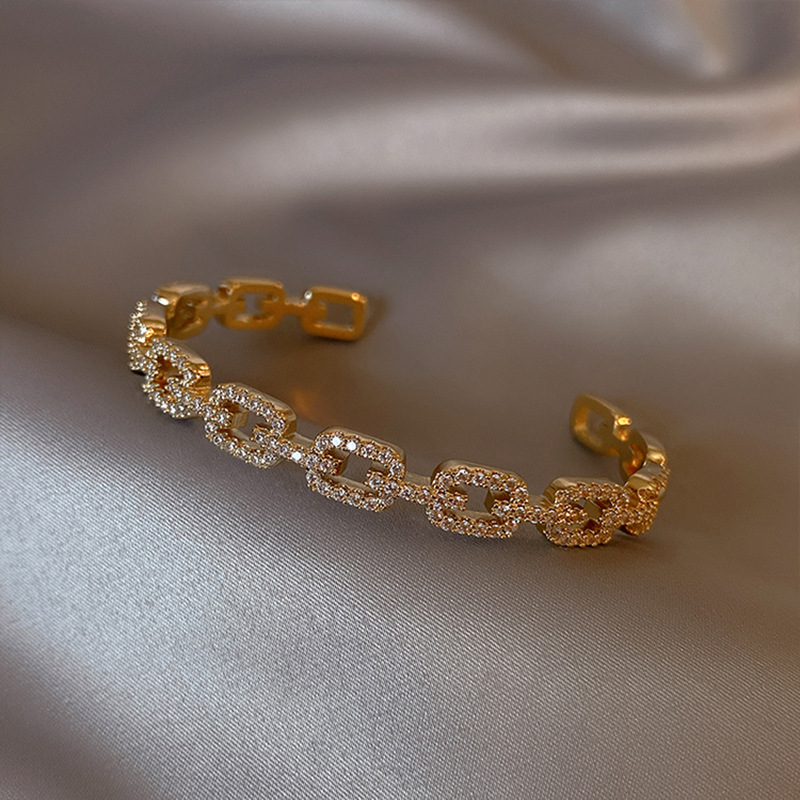 a7f242fc 39eb 40f6 8659 474d500cbffc Real Gold Electroplated Zircon Chain Light Luxury High Sense Girlfriends' Bracelet